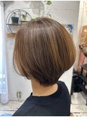 白髪ぼかしカラー30代40代抜け感ショートボブミルクティベージュ