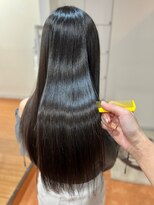 ウィッシュクエルポ 今本店(wish cuerpo)&nbsp;ツヤと輝きが宿るロングヘア