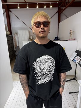 ブリックマウントヘアメイク(Blic mt hair make) スパイキーショートブロンド