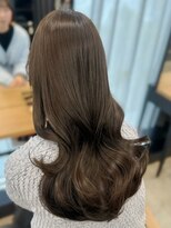 アリュウル 表参道 青山(Allure) オリーブブラウン×レイヤーカット○伊藤