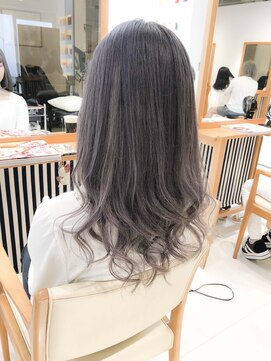 デイズ(days) カット＋アッシュグレージュブリーチ透明感カラーda410