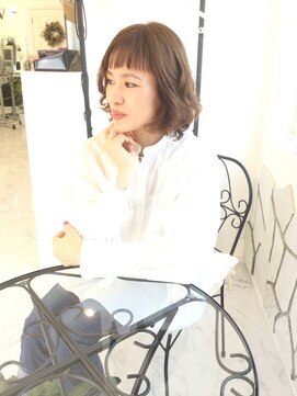 サロンドノア(Salon de NoA) グレーカラー×外ハネ