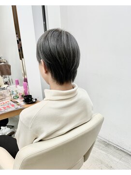 カッツ 笠岡店(CUT S) シルバーカラー