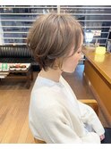 大人の色気漂う ショートボブ×イヤリングカラー