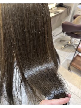 インプレッション(impression produced by LA’BO) 【札幌/impression佐藤】艶髪/透明感グレージュ/ブルージュ