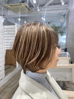 ヘア デザイン ビーチ(Hair Design Beach)の写真/【Beachオリジナルカット¥4500】骨格・毛質・雰囲気に合わせたカット。馴染みもよく小顔見せに◎