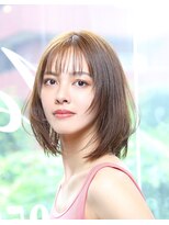 アエレ(Aere)&nbsp;【Aere池袋】シースルーバング×グレージュ×Cカールボブ小林