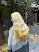 テテ(TETE)&nbsp;ホワイト　裾カラー　イエロー