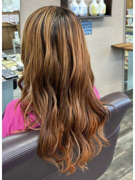 美容室 アズール(A ZOOR) オレンジベースハイライトカラー