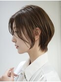 横浜西口切りっぱなしミニボブショートレイヤー前下がり前髪なし