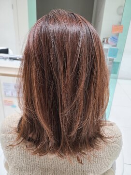 アブニール 我孫子(AVENIR) ミディアムレイヤー【我孫子/我孫子駅我孫子駅南口/髪質改善】