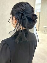 ヴィサージュアクト(VISAGE a.c.t) 上品さ引き立つブラックリボンアレンジ