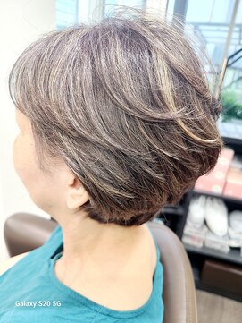 フュージョンサカエ(FUSION SAKAE) movingショートBob