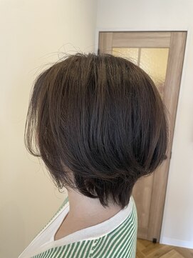 ビューティーワークスループライン(beautyworks LoopLine) グレージュショートボブ