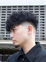 フィフス 渋谷(fifth)&nbsp;外国人Vマッシュ×スペインカール×テーパーフェードで海外ヘア
