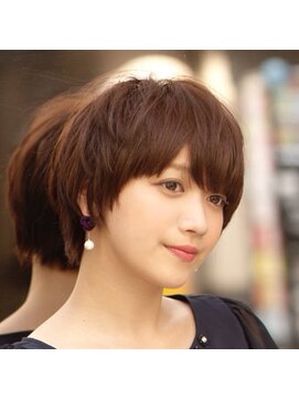 キアラ(Kchiara) フェミニティショート・天神kchiara川野直人