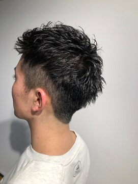 リー ヴィータ 上新庄(Lee Vita) 【Lee Vita】メンズスタイル