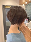 【石田勇士郎】黒髪毛先パーマ横顔美人ショート