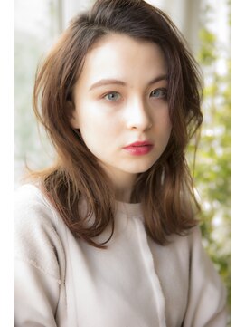 ミエルヘアーエスト 新宿店(mielhair est) 外ハネミディ　新宿