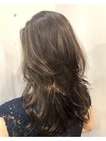 ソア フォー ヘアー(Soi for hair)&nbsp;透明感グレージュ×艶ハイライトフェミニンパーマ