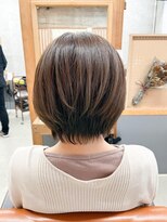 ユッカ エルア 武庫之荘南口(YUCCA elua) 【elua 角床】大人可愛いショートボブ☆グレージュ