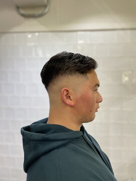 メリケンバーバーショップ フクオカ(MERICAN BARBERSHOP FUK) 本格スキンフェードバーバースタイル