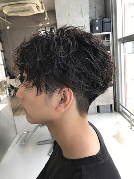 フィフス 渋谷(fifth) センターパートツイストスパイラルパーマ刈り上げツイストパーマ