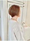 白髪ぼかしデザインカラー×丸みボブ