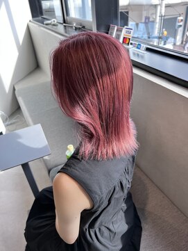 ロカリタフォーヘアー 河原町三条店(ROCAReTA FOR HAIR) ピンク