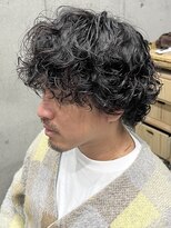 フイ 代々木(Hui)&nbsp;メンズ/アップバング/ツーブロックマッシュ/束感ショート波巻き