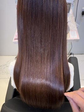 リーホリエ(Lee Horie) ダメージを最小限に抑える髪質改善カラー