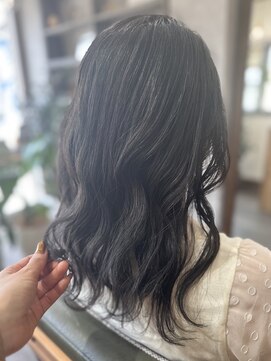 ヤドリギ(yadorigi) 清澄白河美容院yadorigi