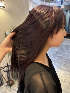 エミュー(emue) 20代30代透明感秋ボルドーカラー