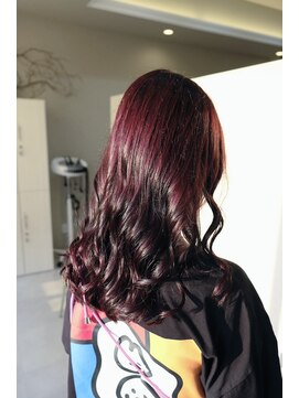 ガレリアエレガンテ 尾張旭店(GALLARIA Elegante) 艶レッド+ロングヘア