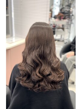 ジエクト カナウ(The Ect canow) コテ巻き風パーマ　韓国風パーマ　無重力パーマ