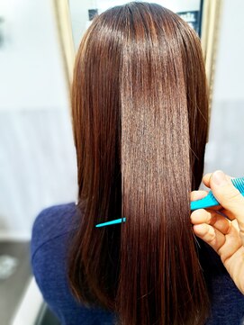 カルミアブラン(Kalmia blanc) 50代のパサつき乾燥毛も美髪に