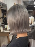 シルバーグレージュカラー