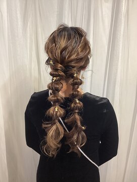 夢京都 高台寺店 【洋装向き】パッと目を引く“ツイン編み下ろし”