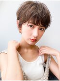 ふんわりショートボブ透明感ミルクティーベージュ小顔ナチュラル