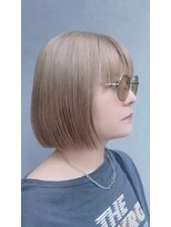 チカシツ(Chikashitsu)&nbsp;ミルクティーベージュ/ハイトーンボブ/ブリーチ一回