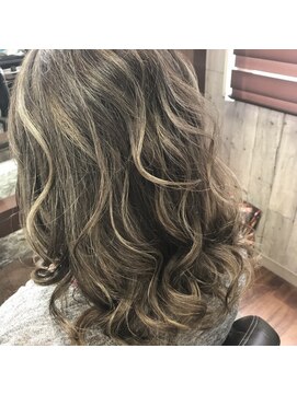 カルフール 草加本店(Carrefour) 外国人風3Dカラー