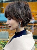 ビュー フクオカ(VIEW FUKUOKA)&nbsp;パーマ似合わせカットアースカラーのショートボブ