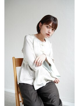 ジュール 新宿三丁目(Joule) 黒髪ロング/グレーベージュ/レイヤーロング/新宿駅