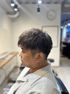 ヴィ 大宮(Vii) ダークアッシュ/カルマパーマ/アッシュブラック[メンズ/大宮]