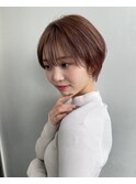 前髪あり耳掛け丸みくびれショートボブ20代30代40代50代60代