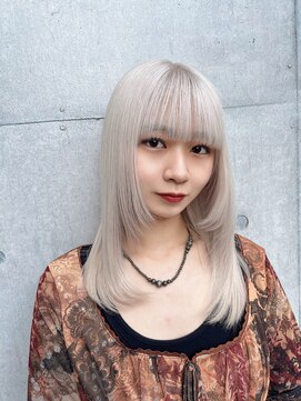 モニカ 原宿店(MONIQA) ホワイトブロンド