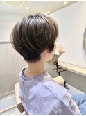 ショートボブ