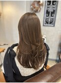 ベージュ×レイヤー