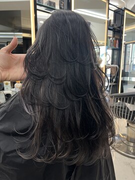 ラピス 渋谷本店(Lapis) インナーカラー/ホワイト/バタフライレイヤーカット/髪質改善