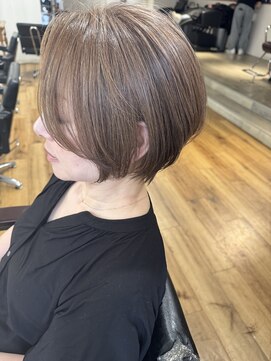 レヴリー(reverie) 海外風ショートボブ脱白髪染め白髪ぼかし白髪ぼかしハイライト